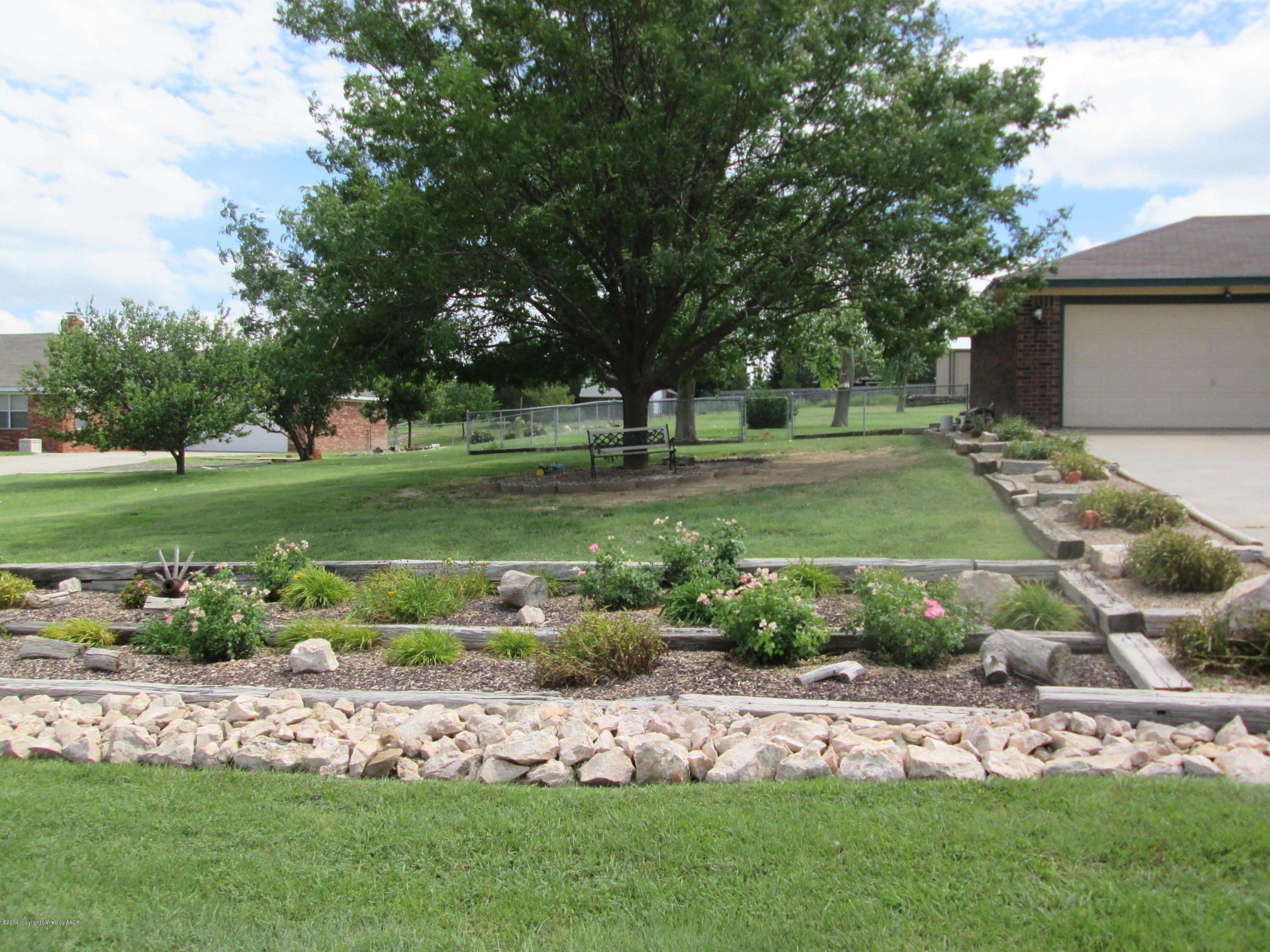 105 Racine Trail Amarillo, TX 79108 - Photo 5 of 34 Beautiful front side yard