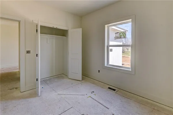 $549,900 | 6410 Northwest 98th Street, Kansas City, MO 64154