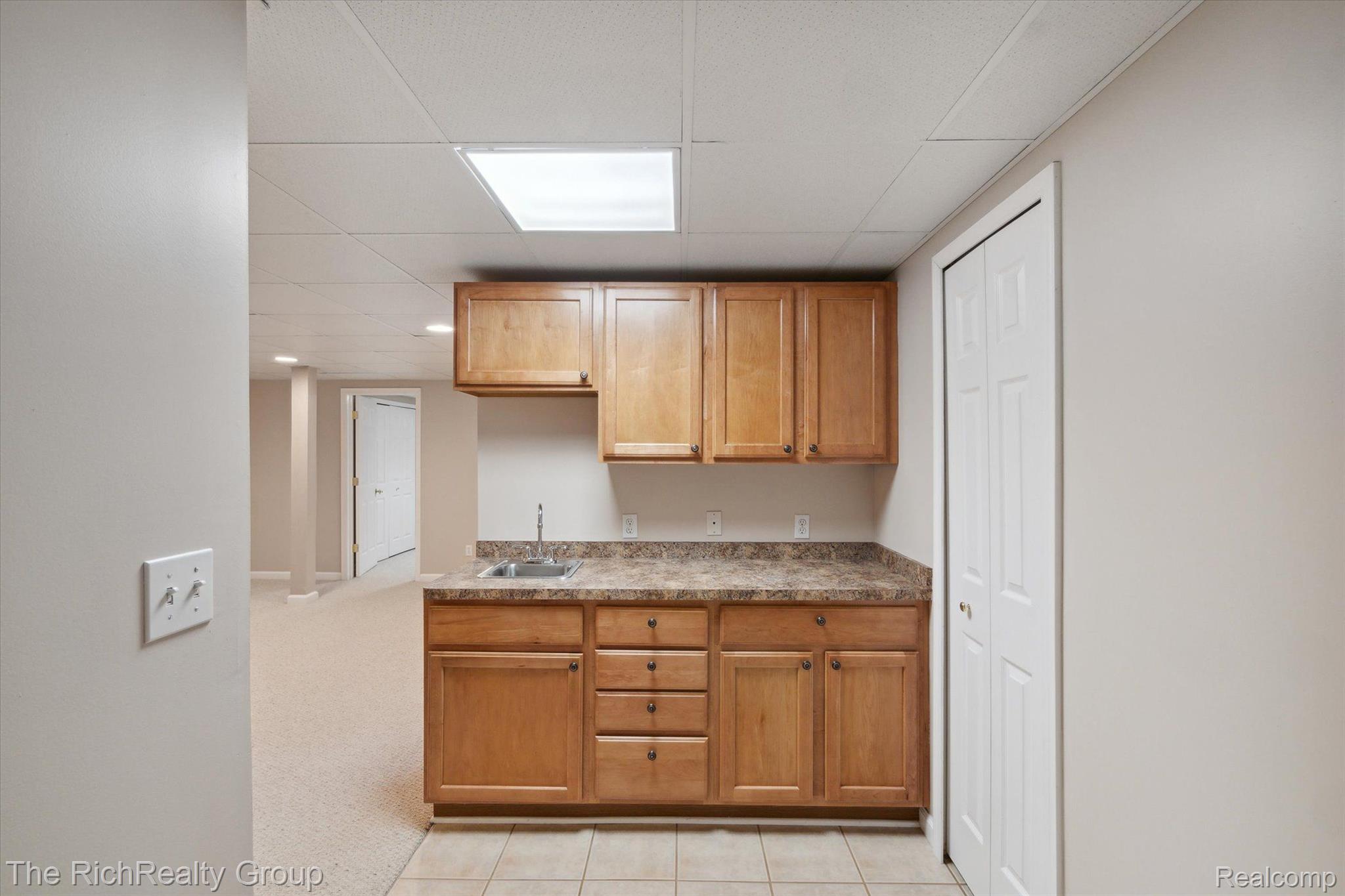 2578 Brilliance Rochester, MI 48309 - Photo 43 of 54 Gallery Image 43