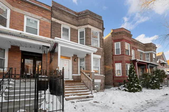 $379,000 | 7214 South St Lawrence Avenue, Chicago, IL 60619