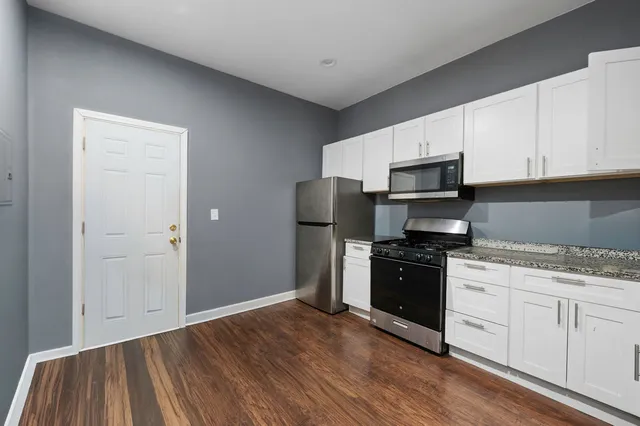 $379,000 | 7214 South St Lawrence Avenue, Chicago, IL 60619