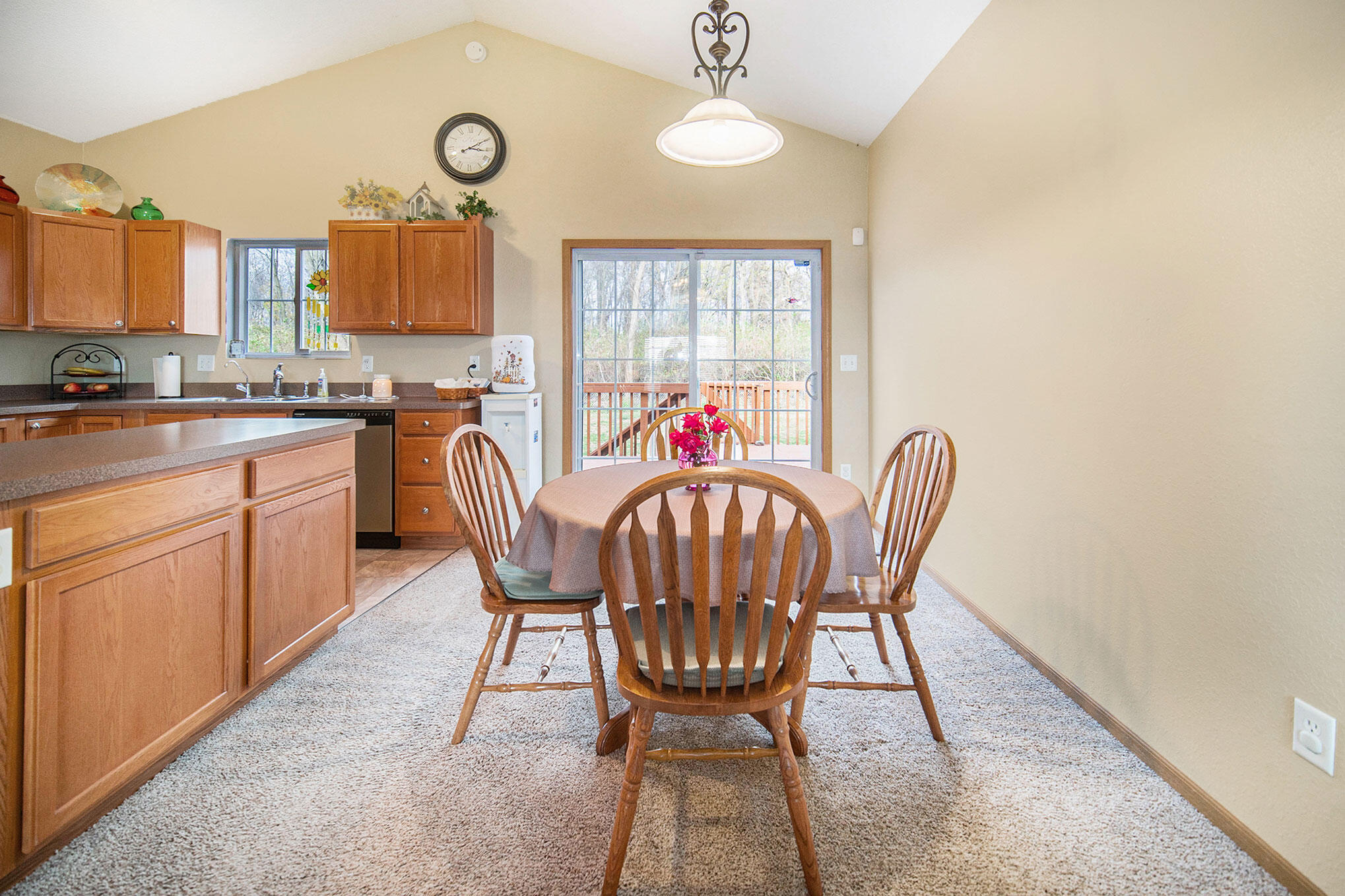 6318 Springport Road Jackson, MI 49201 - Photo 7 of 23 7