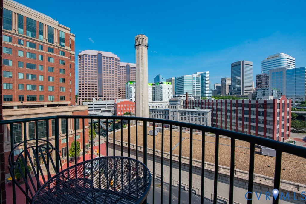 1101 Haxall Point, Unit U711 Richmond, VA 23219 - Photo 44 of 47 a view of city from a balcony