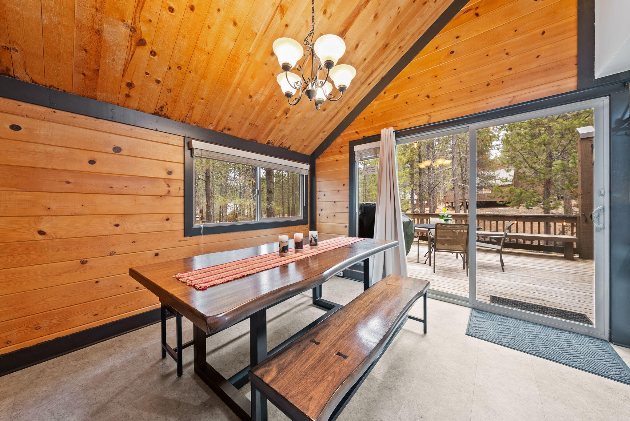 57377 Overlook Road Sunriver, OR 97707 - Photo 16 of 50 19-web-or-mls-Riley Visuals-19