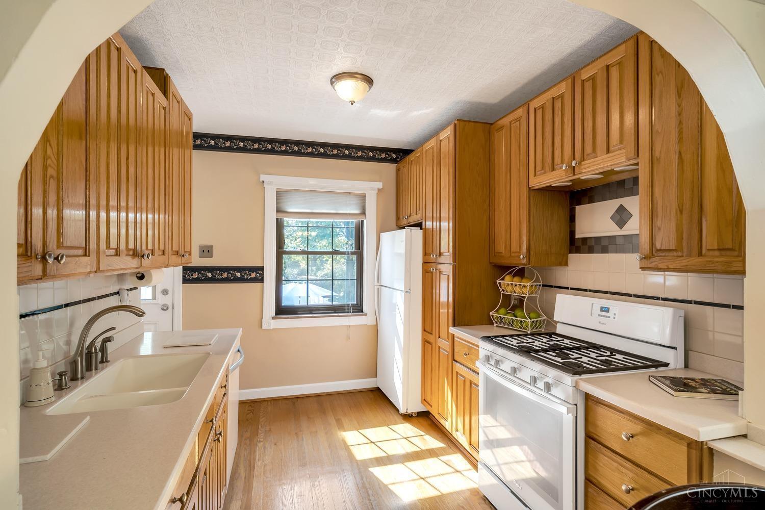7151 Dunn Road Cincinnati, OH 45230 - Photo 13 of 50