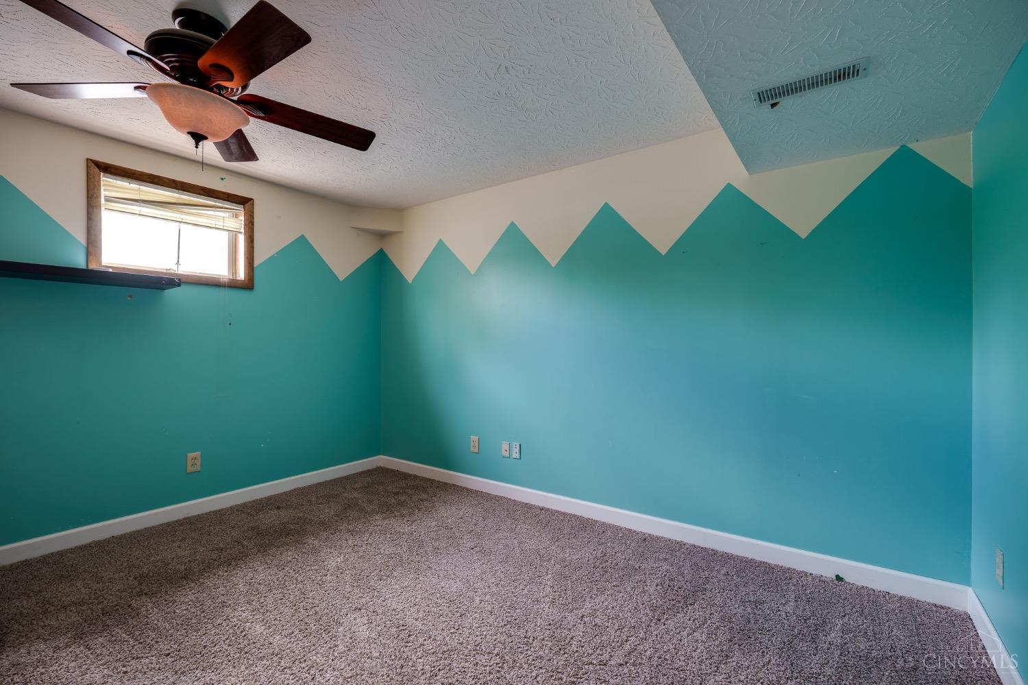 5172 Sheits Road Cincinnati, OH 45251 - Photo 30 of 47 Lower Level Room - 1