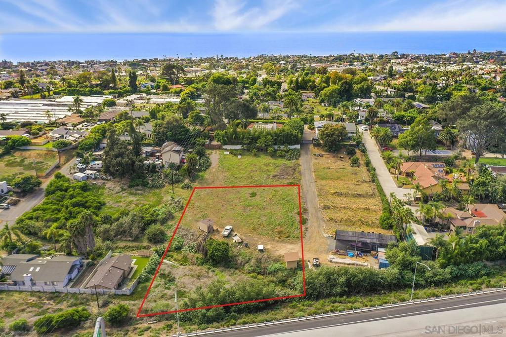 527 Ocean View Avenue Encinitas, CA 92024 - Photo 9 of 15