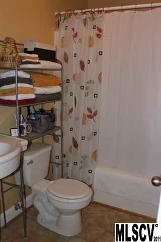 5419 Parkview Road Lenoir, NC 28645 - Photo 8 of 25 Gallery Image 8