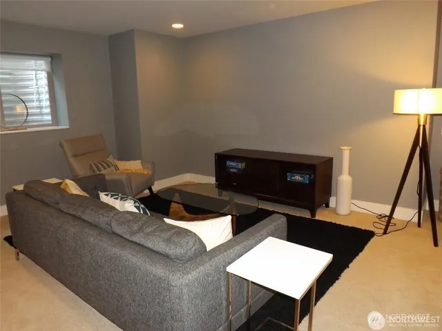 $4,100 | 8401 130th Place Southeast, Unit B104, Newcastle, WA 98056