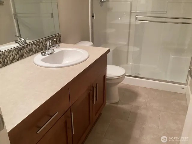 $4,100 | 8401 130th Place Southeast, Unit B104, Newcastle, WA 98056