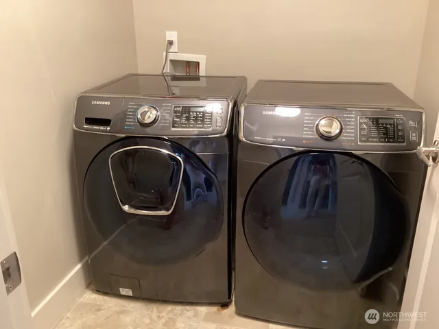 $4,100 | 8401 130th Place Southeast, Unit B104, Newcastle, WA 98056