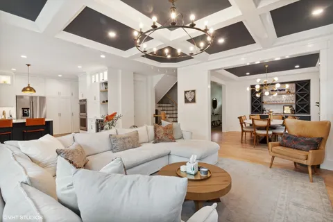 $1,660,000 | 964 Hillside Avenue, Elmhurst, IL 60126