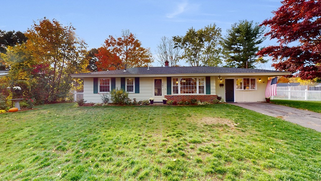 107 Yvonne Road Bellingham, MA 02019 - Photo 3 of 21 Gallery Image 3