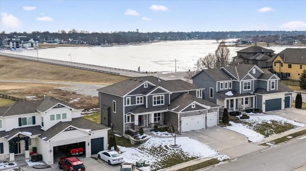 105 Southwest Meadowbrook Drive Lee's Summit, MO 64082 - Photo 1 of 56