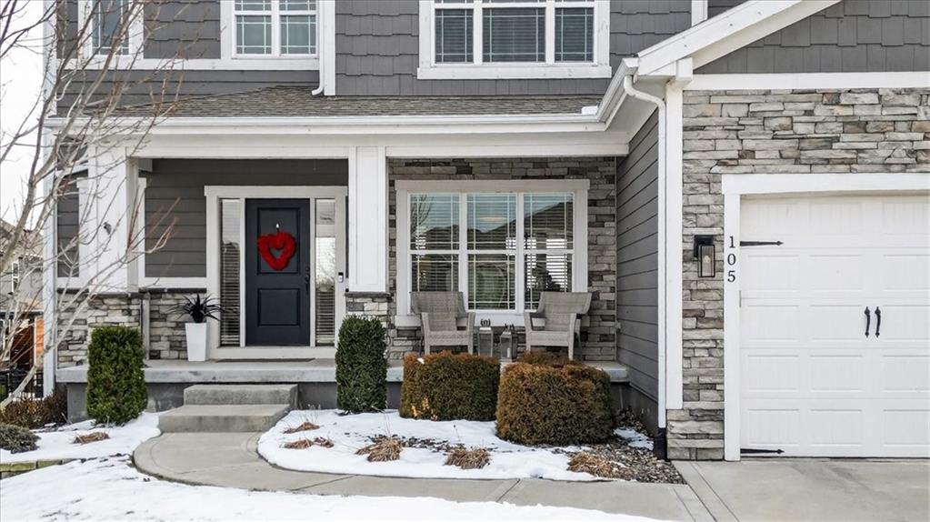 105 Southwest Meadowbrook Drive Lee's Summit, MO 64082 - Photo 3 of 56