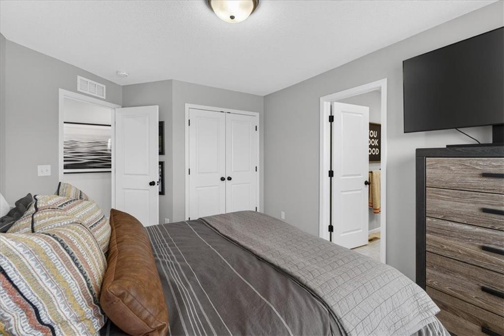 105 Southwest Meadowbrook Drive Lee's Summit, MO 64082 - Photo 51 of 56