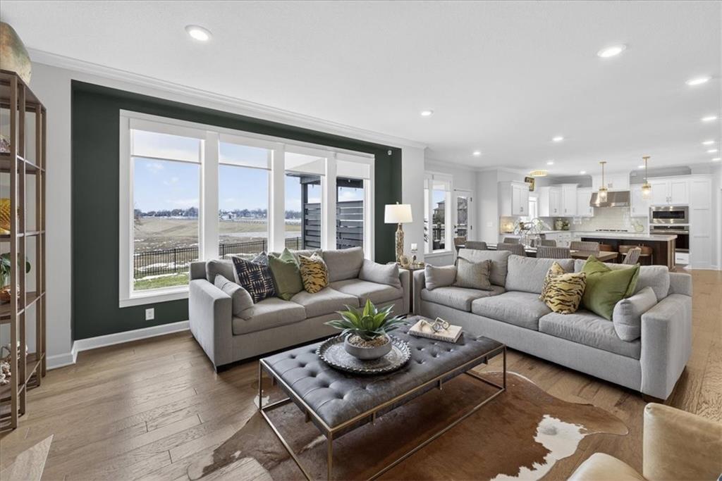 105 Southwest Meadowbrook Drive Lee's Summit, MO 64082 - Photo 10 of 56