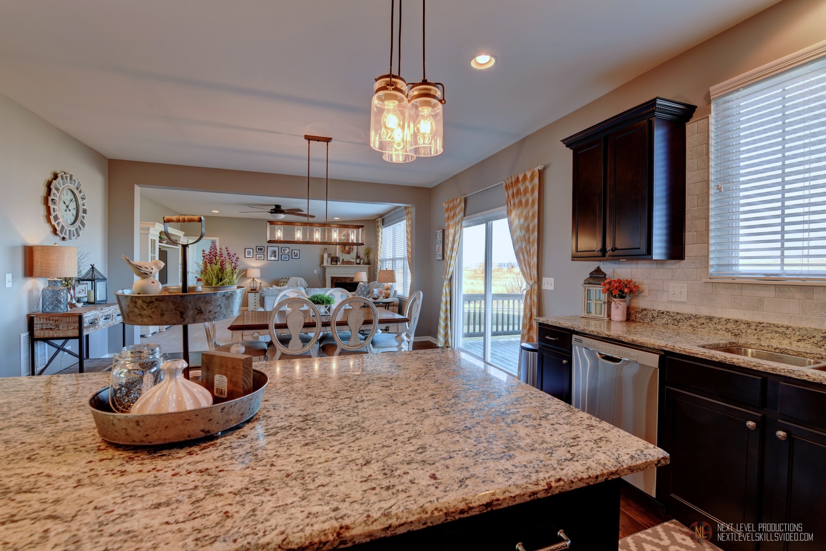 725 Ridgeview Lane Sugar Grove, IL 60554 - Photo 6 of 28