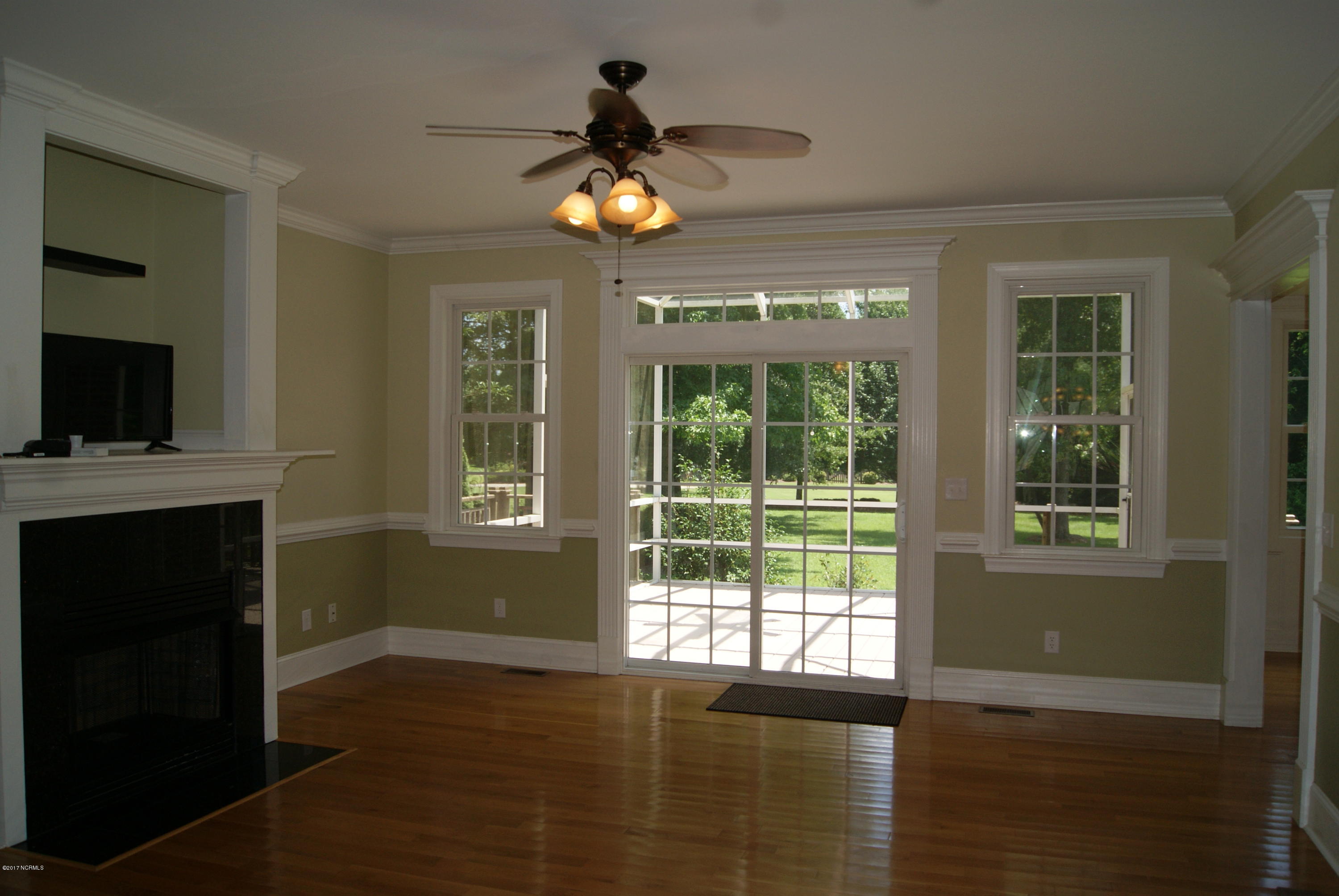 101 Friburg Road New Bern, NC 28562 - Photo 12 of 64 Family Room