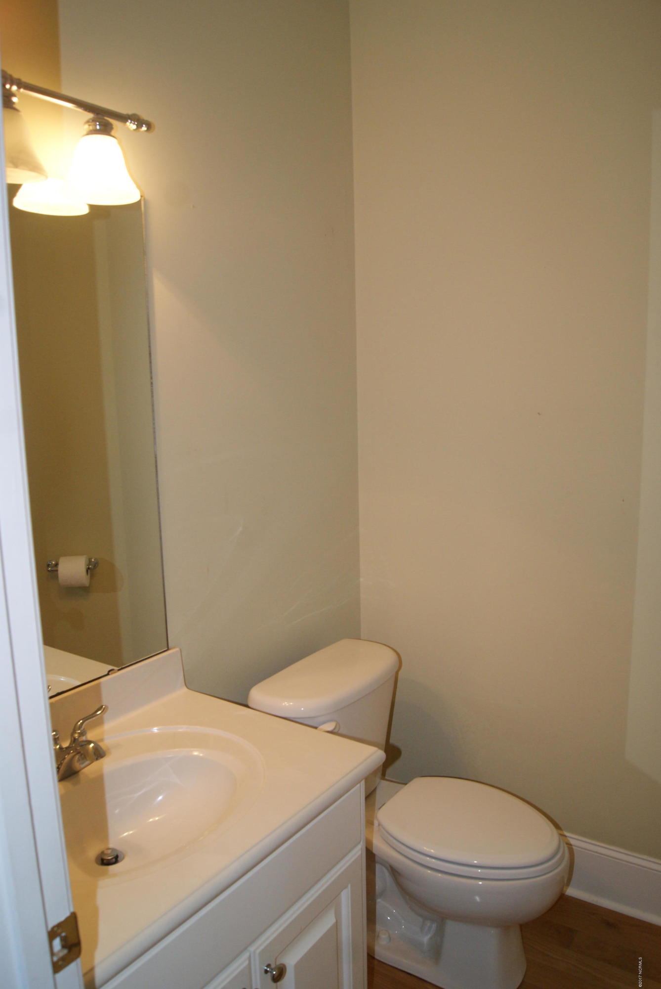 101 Friburg Road New Bern, NC 28562 - Photo 36 of 64 Downstairs Half Bath