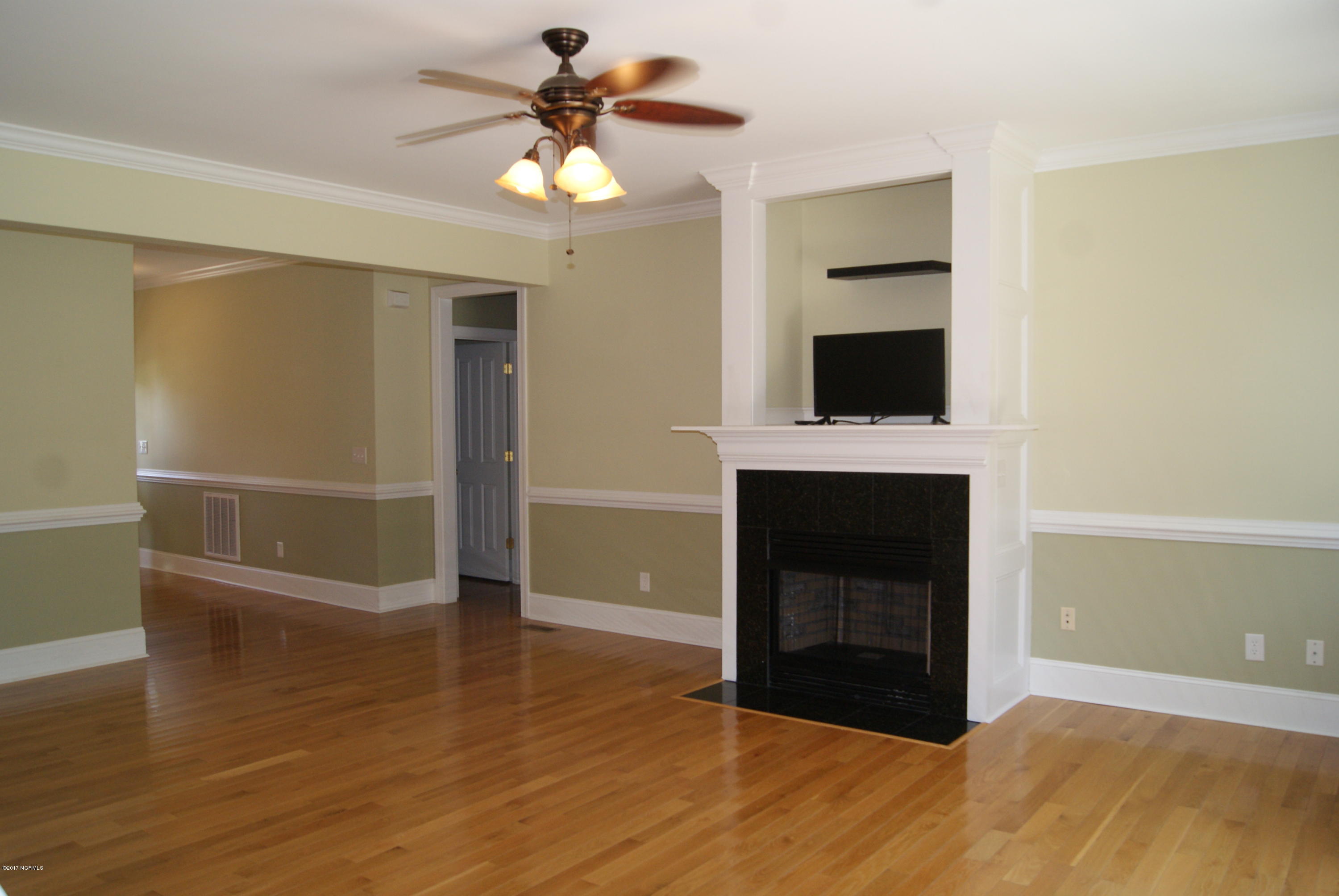 101 Friburg Road New Bern, NC 28562 - Photo 9 of 64 Family Room