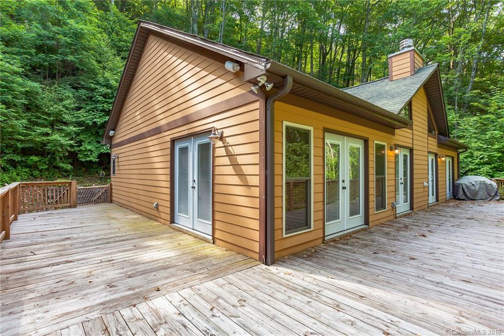 82 Hawk Nest Road Maggie Valley, NC 28751 - Photo 3 of 24 Gallery Image 3