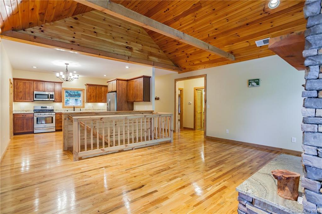 82 Hawk Nest Road Maggie Valley, NC 28751 - Photo 8 of 24 Gallery Image 8