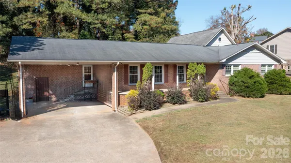 $249,900 | 324 Golf Course Road, Morganton, NC 28655