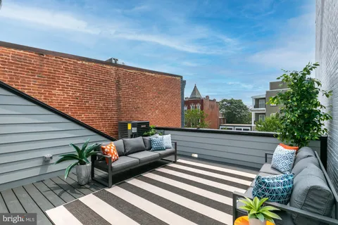 $1,795,000 | 1015 O Street Northwest, Washington, DC 20001