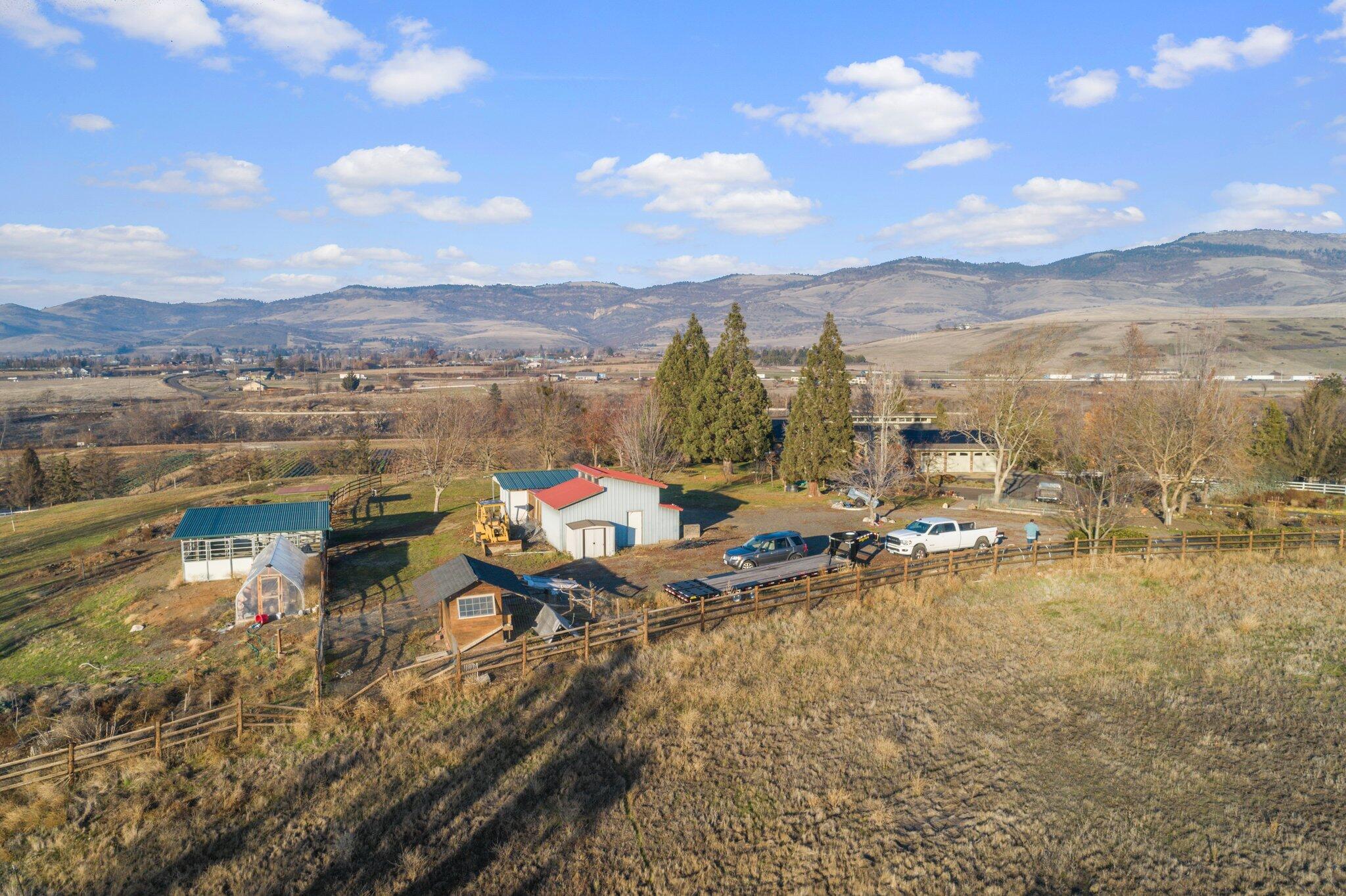 1501 Jackson Road Ashland, OR 97520 - Photo 58 of 61 59-web-or-mls-DJI_0063