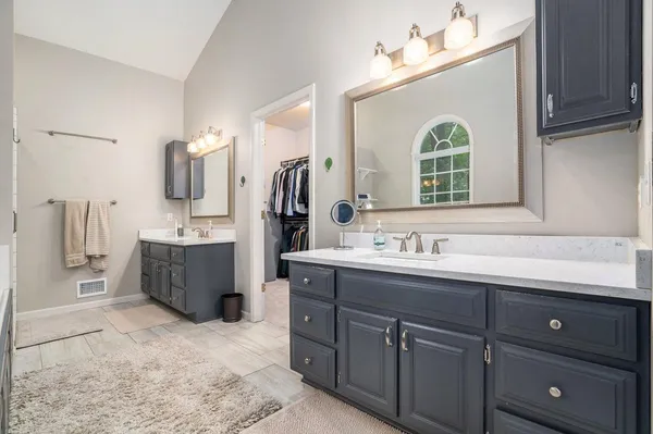 $749,900 | 6390 Shugarbush Trail, Kalamazoo, MI 49009