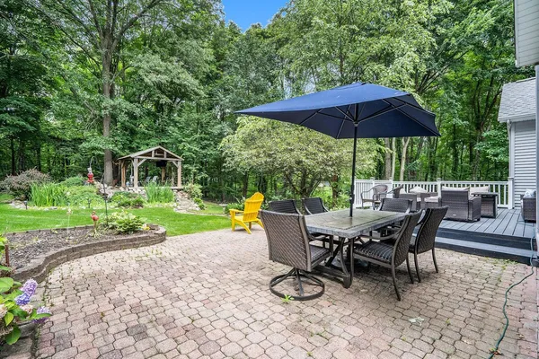 $749,900 | 6390 Shugarbush Trail, Kalamazoo, MI 49009