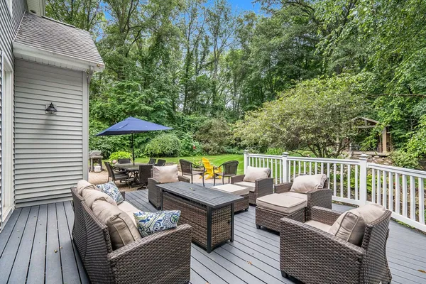 $749,900 | 6390 Shugarbush Trail, Kalamazoo, MI 49009