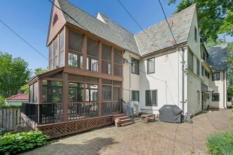 $549,000 | 1721 Humboldt Avenue South, Minneapolis, MN 55403