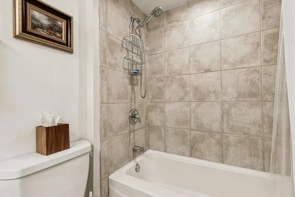 $325,000 | 417 South Jefferson Street, Unit 313B, Chicago, IL 60607