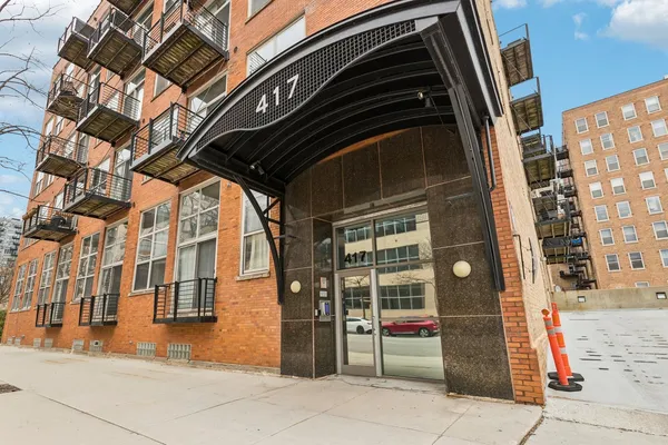 $325,000 | 417 South Jefferson Street, Unit 313B, Chicago, IL 60607