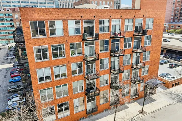 $325,000 | 417 South Jefferson Street, Unit 313B, Chicago, IL 60607
