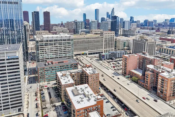 $325,000 | 417 South Jefferson Street, Unit 313B, Chicago, IL 60607