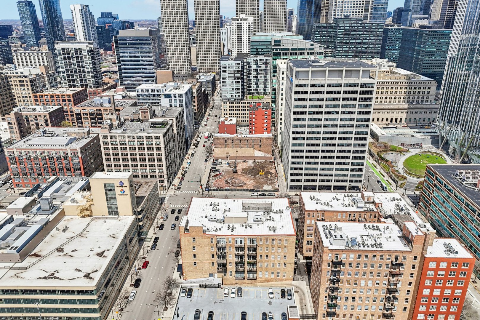 417 South Jefferson Street, Unit 313B Chicago, IL 60607 - Photo 28 of 32