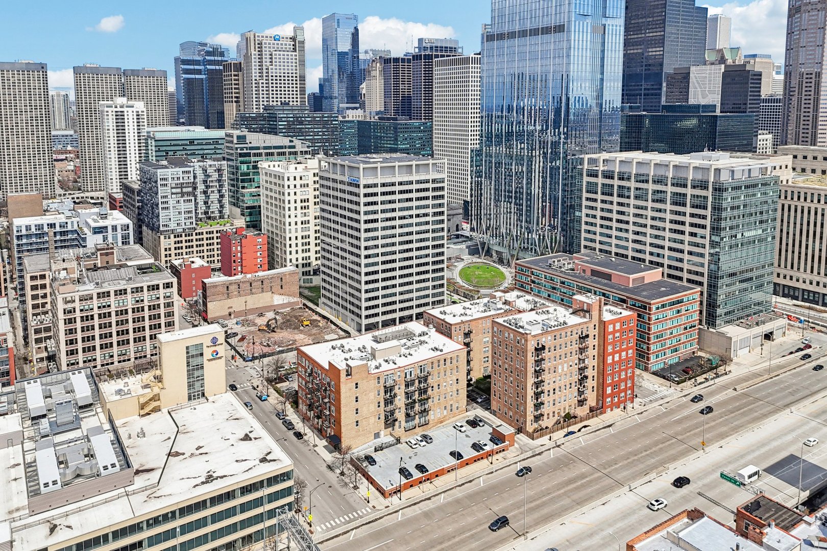 417 South Jefferson Street, Unit 313B Chicago, IL 60607 - Photo 29 of 32