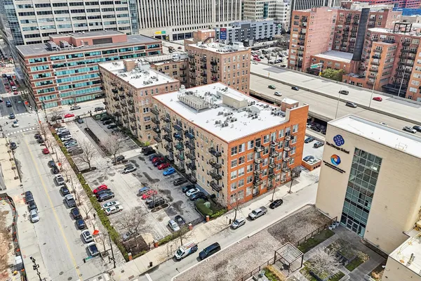 $325,000 | 417 South Jefferson Street, Unit 313B, Chicago, IL 60607