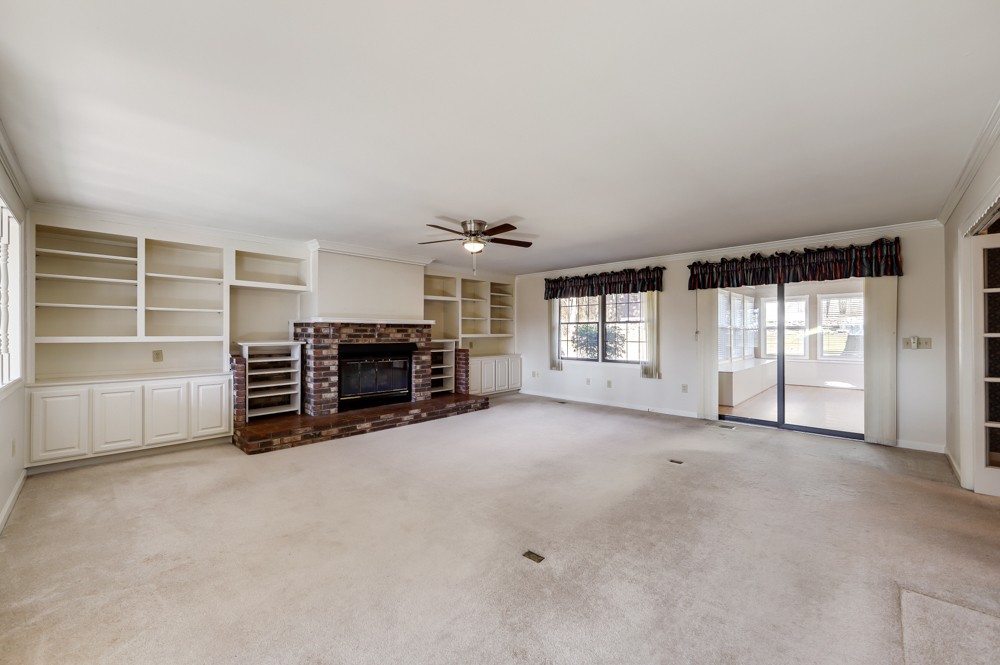 2551 Academy Road Lebanon, TN 37087 - Photo 11 of 45 an empty room with furniture and window