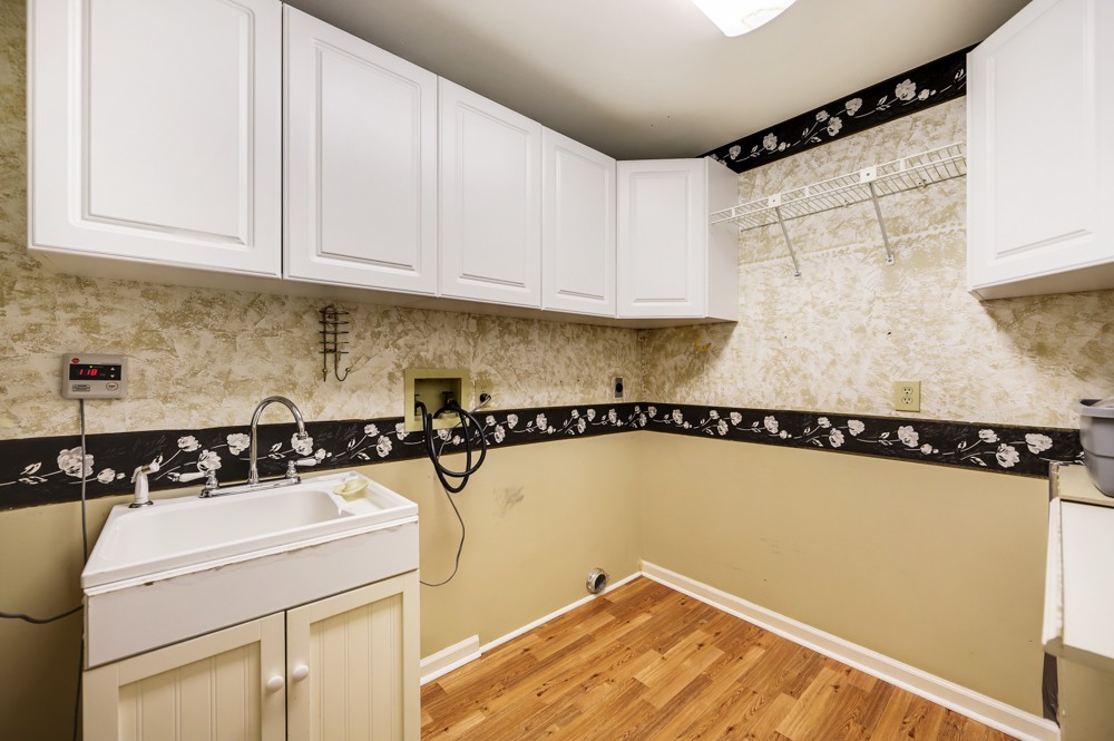 2551 Academy Road Lebanon, TN 37087 - Photo 23 of 45 a bathroom with a sink and a window