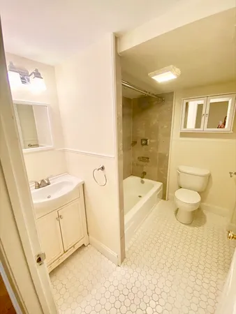 $3,250 | 280 Commonwealth Avenue, Unit G8, Boston, MA 02116