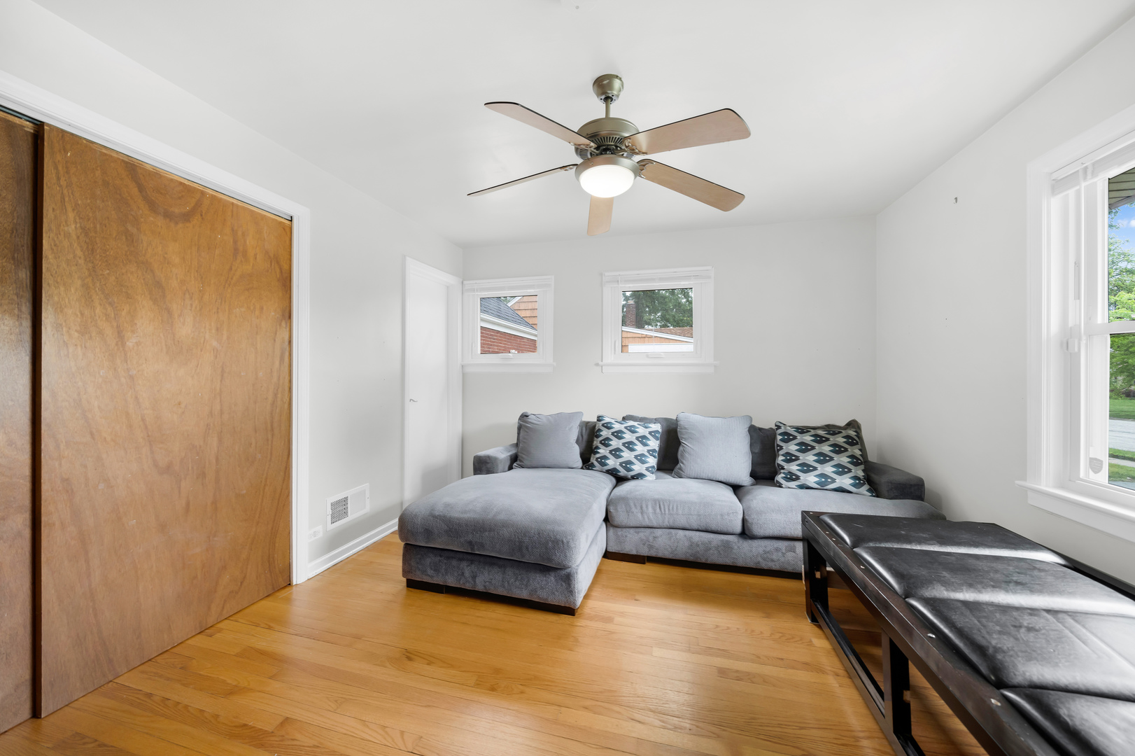 18148 State Line Avenue Lansing, IL 60438 - Photo 12 of 28