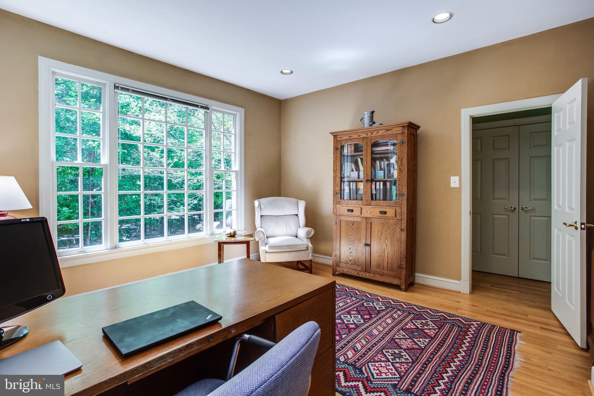 147 Yarnick Road Great Falls, VA 22066 - Photo 18 of 41 Gallery Image 18