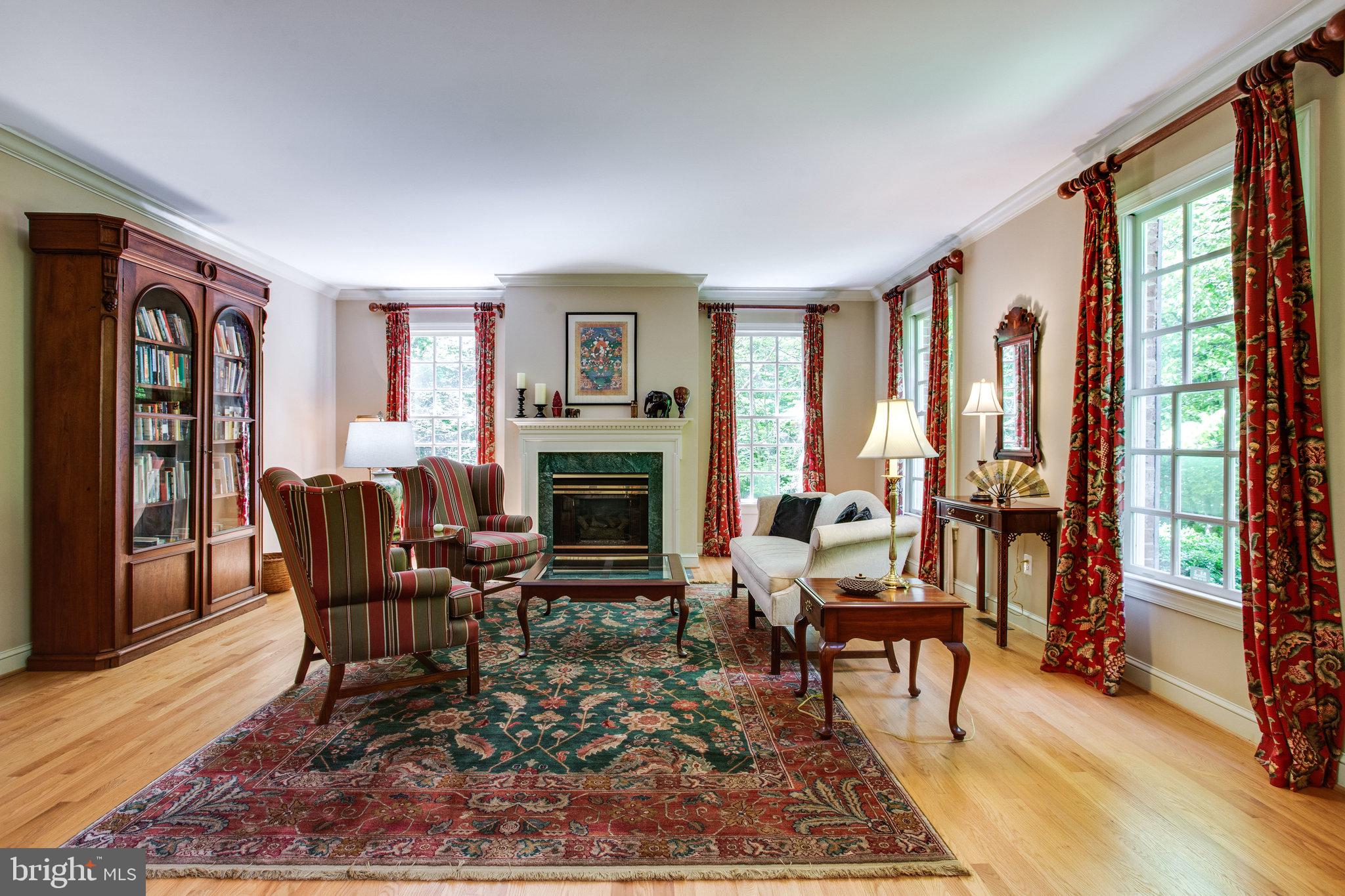 147 Yarnick Road Great Falls, VA 22066 - Photo 4 of 41 Elegant Formal Living room w/gas fireplace