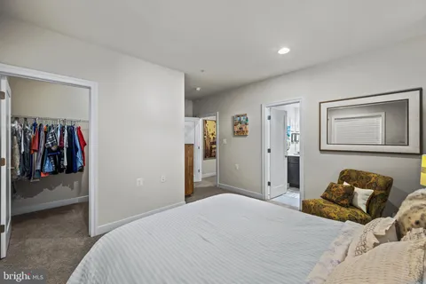 a view of a yard in front of the house