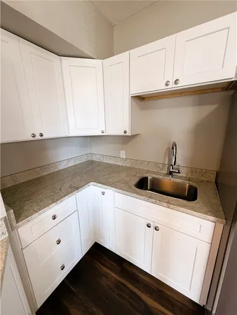 $1,200 | 528 Privilege Street, Unit 3F, Woonsocket, RI 02895