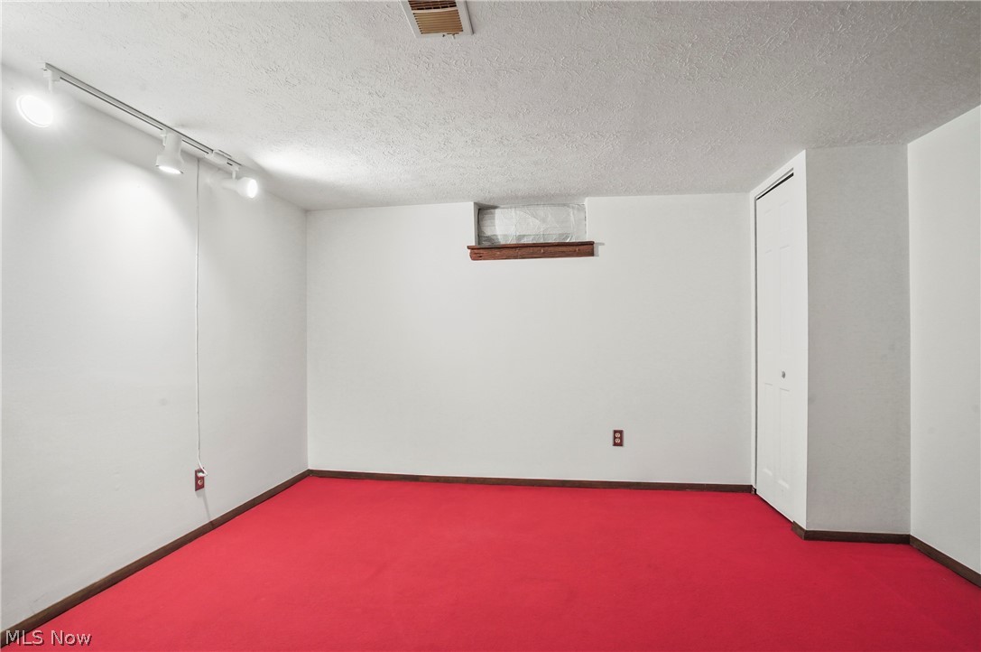 6746 Smith Road Cleveland, OH 44130 - Photo 25 of 28 Gallery Image 25